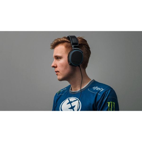 SteelSeries Arctis Pro + GameDAC Wired Gaming Headset - for PS4 and PC - Black - PakByte Computers