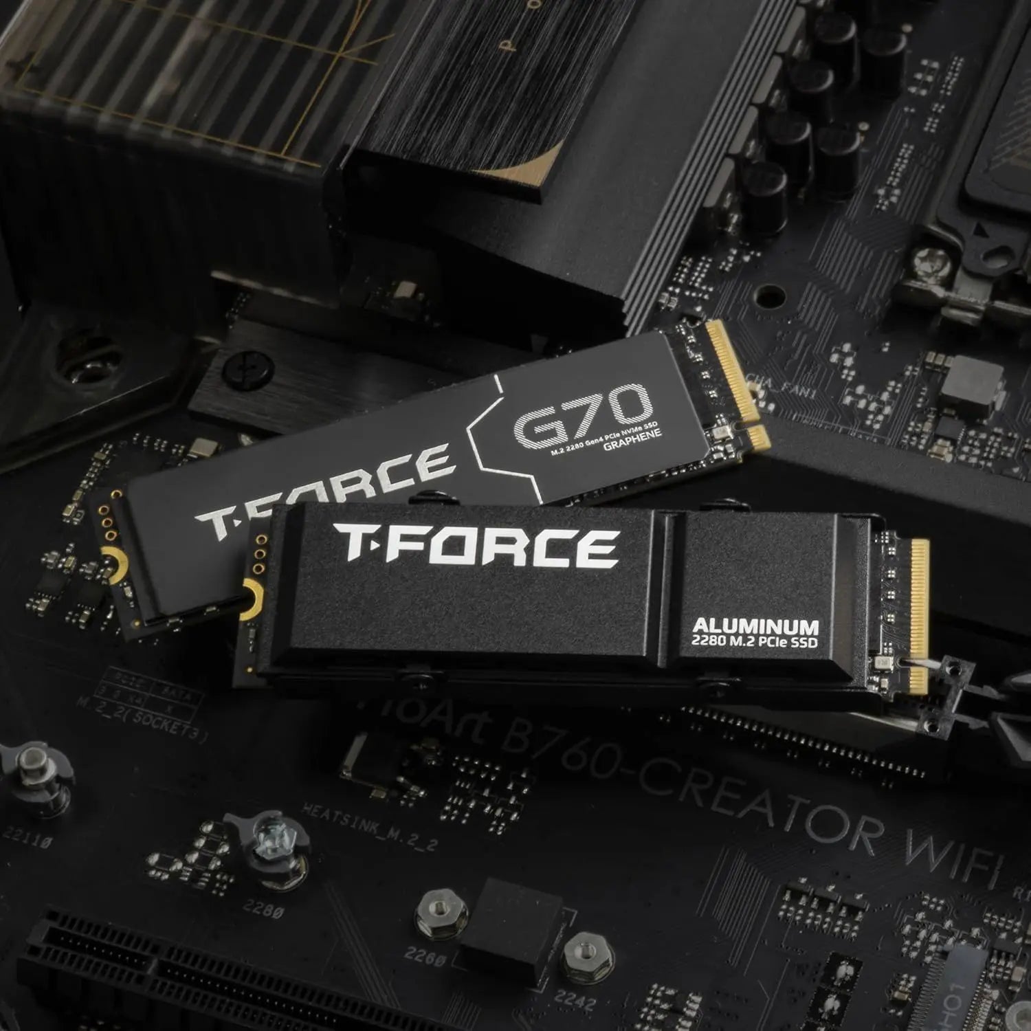TeamGroup T-Force G70 PRO Graphene Heatsink 1TB NVMe  PCIe Gen4 Internal SSD